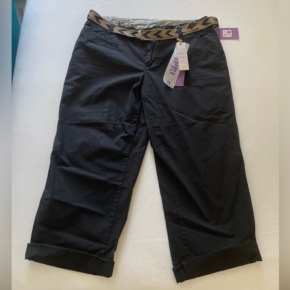 NWT Black Capris